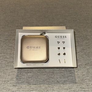 NWT Guess earring gift set 🌸